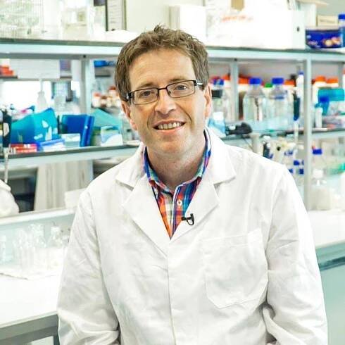Prof Christopher Scott