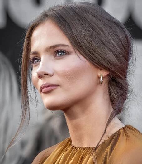 Freya Allanová