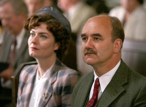 Slečna Marplová - Vraždit je snadné - Z filmu - Anna Chancellor, David Haig
