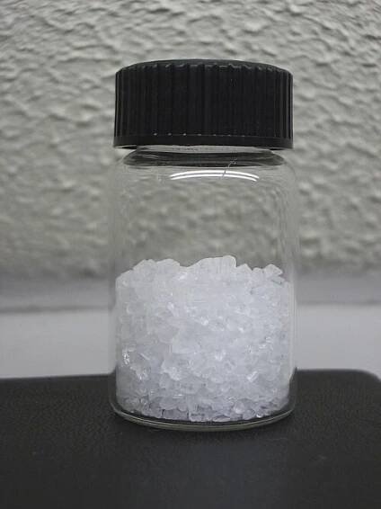 Thiosulfát sodný (Na2S2O3) Vzorec, vlastnosti, rizika a použití / Chemie