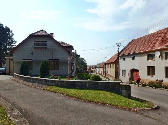 Pohled od kostela