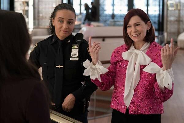 Carra Patterson as Kaya Blanke and Carrie Preston as Elsbeth Tascioni