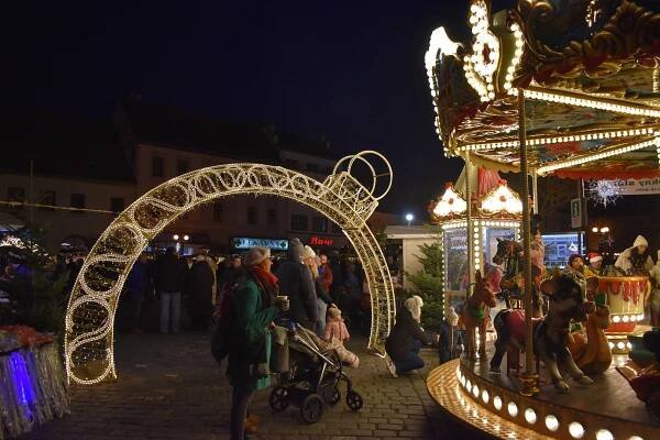 Adventní městečko i ledové kluziště v Písku mají před sebou poslední víkend