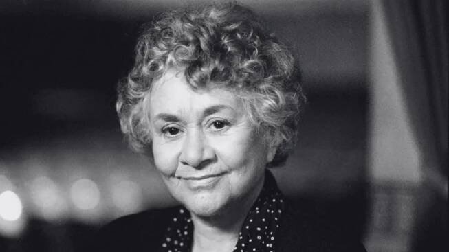 Joan Plowright zemřela ve věku 95 let! Diváci ji milovali ve filmu 101 dalmatinů, Dennis, postrach okolí či Dům naruby