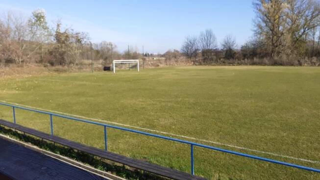 SK Černošice - fotbalový klub (Fotbalové hřiště, stadion) • Mapy.com
