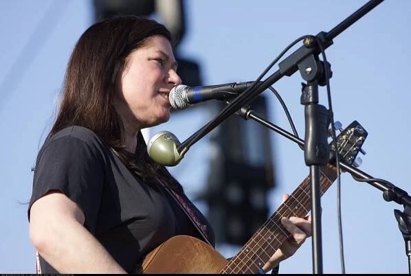 Kim Deal Serenades Coachella Crowd with Acoustic Guitar