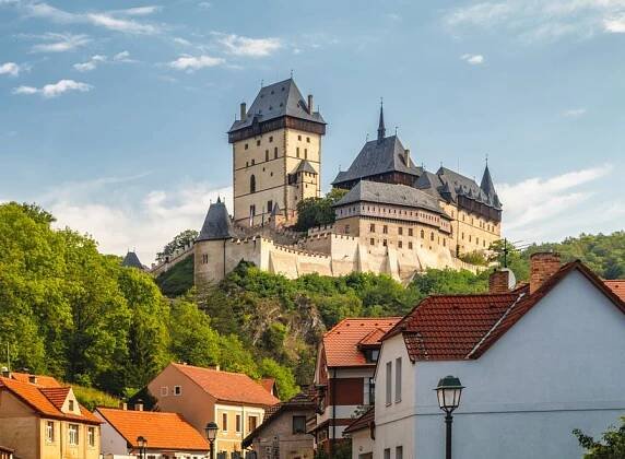 Nejkrásnější zámky Česka. Pohádkové pevnosti ze seznamu UNESCO i jihočeský Windsor