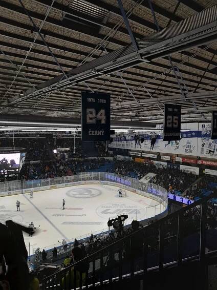 Fotogalerie • LogSpeed CZ Aréna (Zimní stadion) • Mapy.com