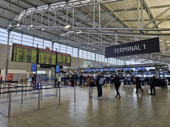 Terminály Letiště Praha: Co potřebujete vědět před odletem - Praha Airport
