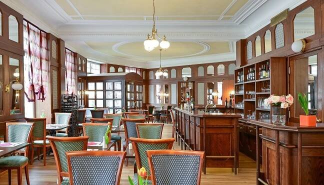 HOTEL CONTINENTAL - Prices & Reviews (Marianske Lazne, Czech Republic)