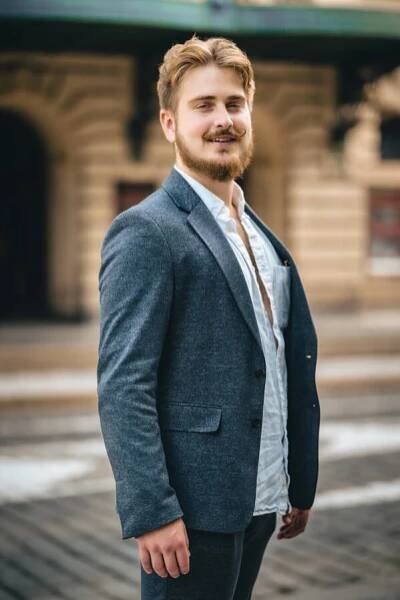 divadlo na vinohradech – Taneční magazín