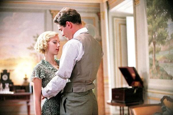 A GOOD WOMAN, Scarlett Johansson, Mark Umbers, 2005, (c) Lions Gate