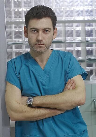 Vypadá na 80? Charismatický doktor Hanák z Ordinace Radim Fiala (50) šokoval proměnou!