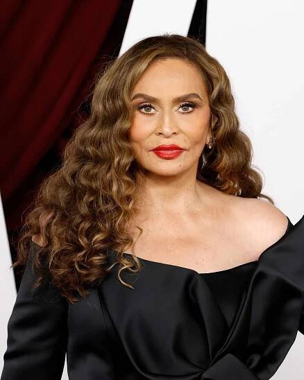 Tina Knowles with bronde curls 