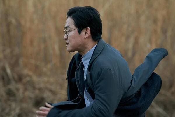 Kim Sung Kyun in Nine Puzzles (2025)