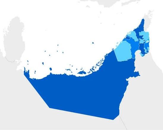 vysoce podrobná modrá mapa spojených arabských emirátů s regiony a státními hranicemi kataru, ománu, saúdské arábie, bahrajnu, íránu - ománská vlajka stock ilustrace