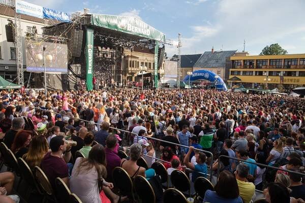Zahřívací kolo Bernard Festu vypukne už ve čtvrtek. Do Humpolce míří Lucie Bílá