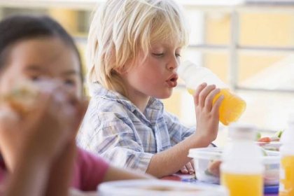 Nutit děti ve školce po obědě spát? Nepřípustné, zastává se expertka rodičů