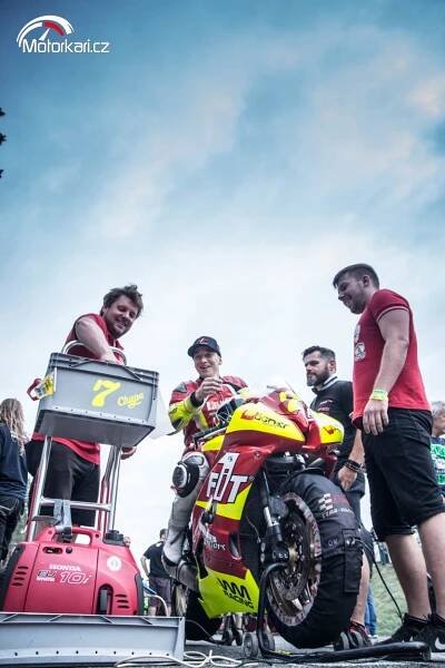 ČTT/IRRC Hořice: nedělní závody | Motorkáři.cz