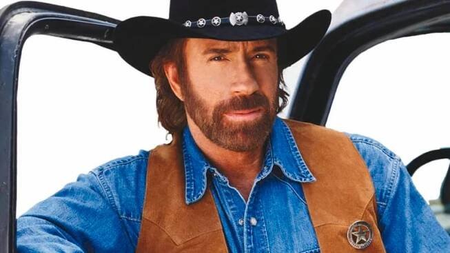 Walker, Texas Ranger dostal novou tvář. Chucka Norrise nahradí sympaťák z Lovců duchů
