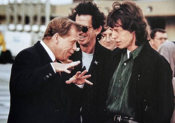 Václav Havel by slavil 85. narozeniny. Prezident s respektem ve světě přivezl do Česka i „Stouny“