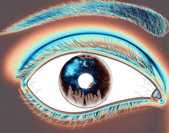 Eye lens reflection with green glitter — Stock obrázek
