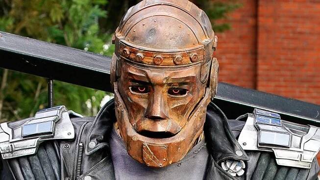 Doom Patrol: 1×1 – Filmy a Seriály online zdarma.