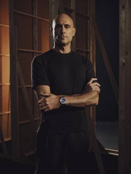 BREMONT_MARK_STRONG_05_0001.jpg