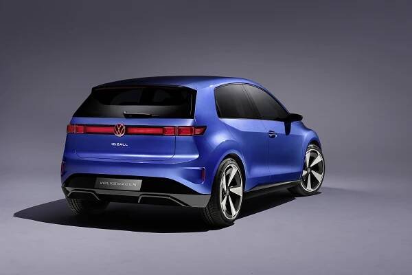 Volkswagen ukázal „elektromobil pro každého“. V roce 2025 má stát pod 600 tisíc