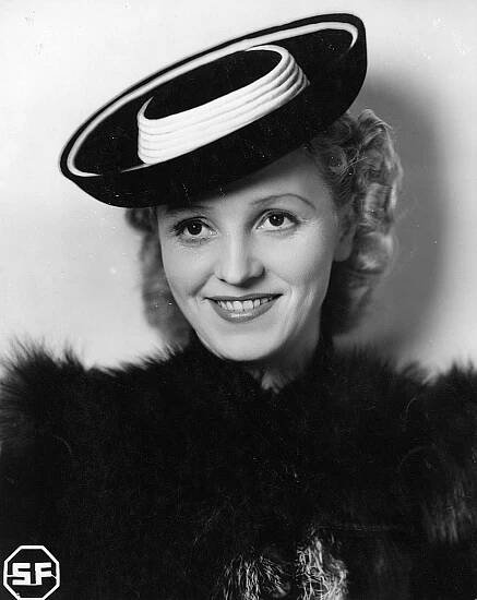 Täysosuma (1941)