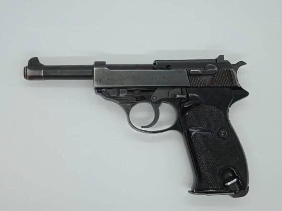 Samonabíjecí pistole Walther P38 9mm Luger poválečná, lehký rám