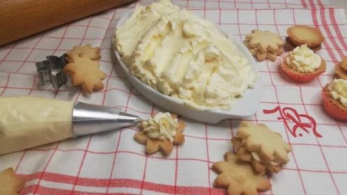 ŽLOUTKOVÝ KRÉM - základní krém / vánoční cukroví / dortová náplň / @JanaCJany