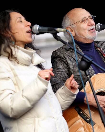 Folk singer Peter Yarrow of Peter, Paul and Mary dies at 86