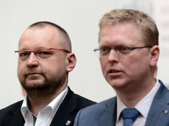 Malé strany se spojují. Návrh na snížení hranice pro vstup do sněmovny má ale nejistou podporu