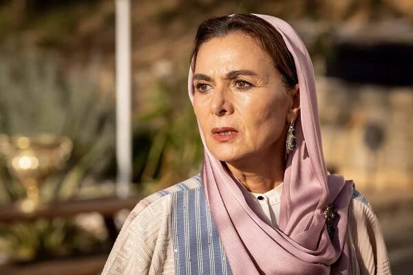 Adım Farah - Ortalık Çok Karışacak - Z filmu - Hatice Aslan