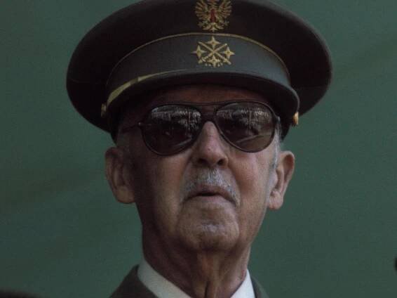 Spaniens Diktator Francisco Franco regierte auch todkrank noch weiter