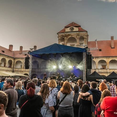 Chinaski – Zámek Moravská Třebová