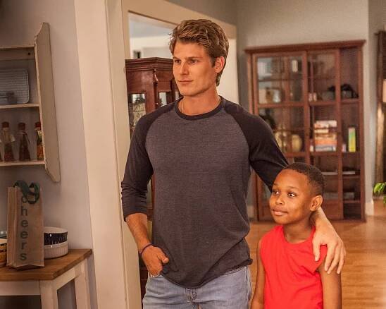 Bound & Babysitting - Z filmu - Travis Van Winkle