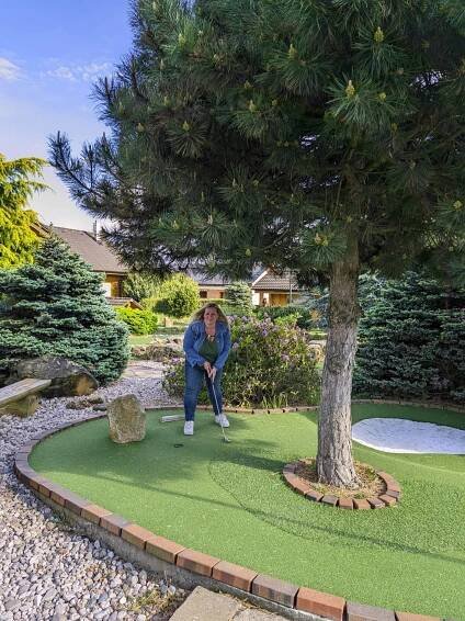 Teambuilding – Adventure golf Horní Bezděkov | Hospic Svaté Hedviky