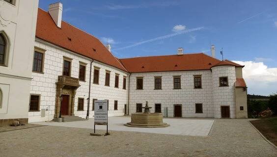 Zámek Třebíč | Muzea a historie Třebíč | NaVylet.cz