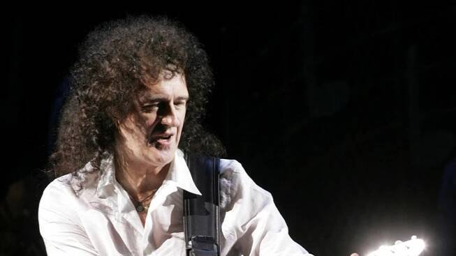 Brian May z Queen po mrtvici: Už zase hraje