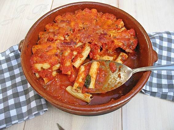 Zapečené plněné tortiglioni - fotografie 3 - TopRecepty.cz
