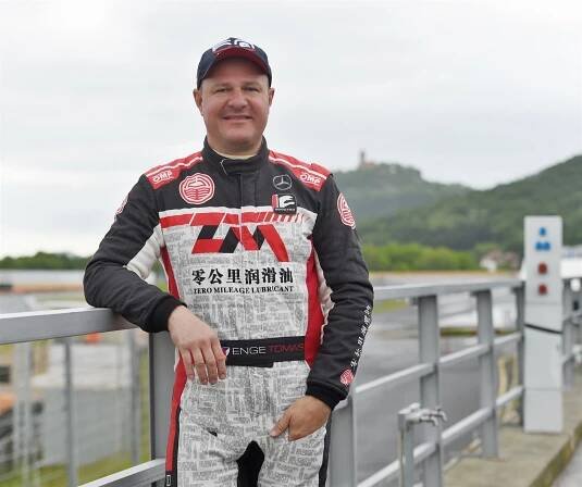 Enge se zase posadí do formule. Jediný Čech v F1 oslaví jubileum v Mostě