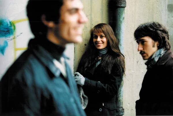 Claudia Pandolfi, Marco Luisi - Radio Alice - Z filmu