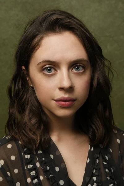 Bel Powley herečka