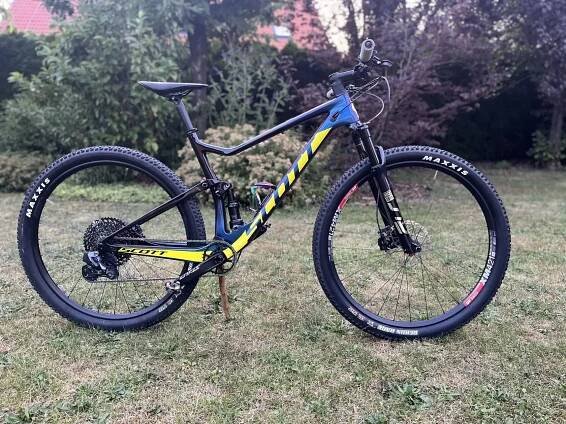 SCOTT SPARK RC 900 TEAM ISSUE AXS