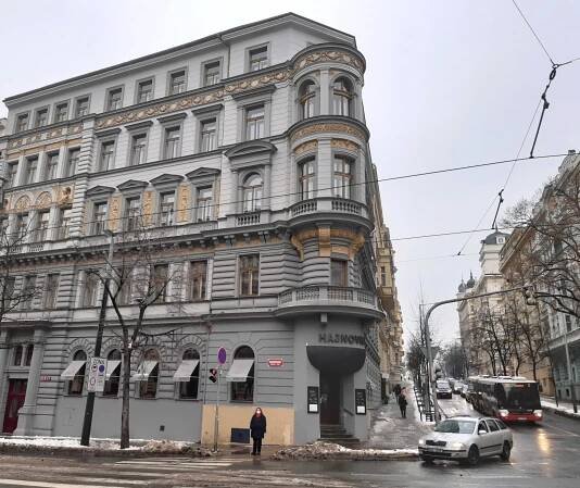 Divadlo Pštroska, Vinohradská