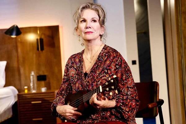 MELISSA GILBERT in STILL