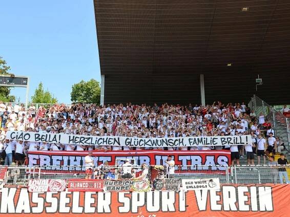 Rund ums erste Heimspiel des Fußball-Regionalligisten KSV Hessen Kassel gegen den 1. FSV Mainz 05 II: Bellas P