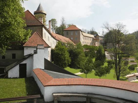 PAMÁTKOVÁ REHABILITACE ZÁMECKÉHO AREÁLU V ROŽMBERKU